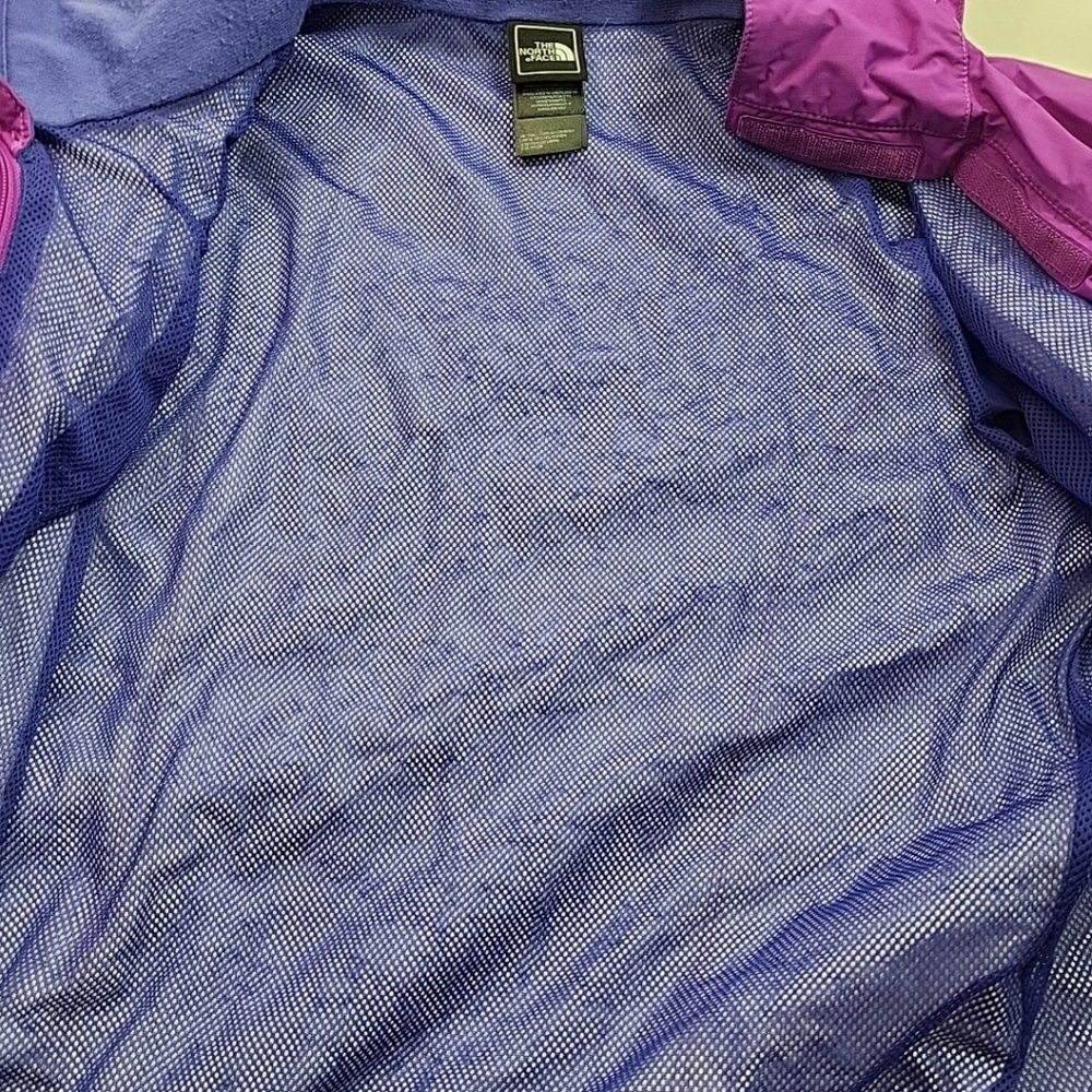 North Face Women's HyVent Purple Jacket Medium Hooded Windbreaker - Picture 5 of 8
